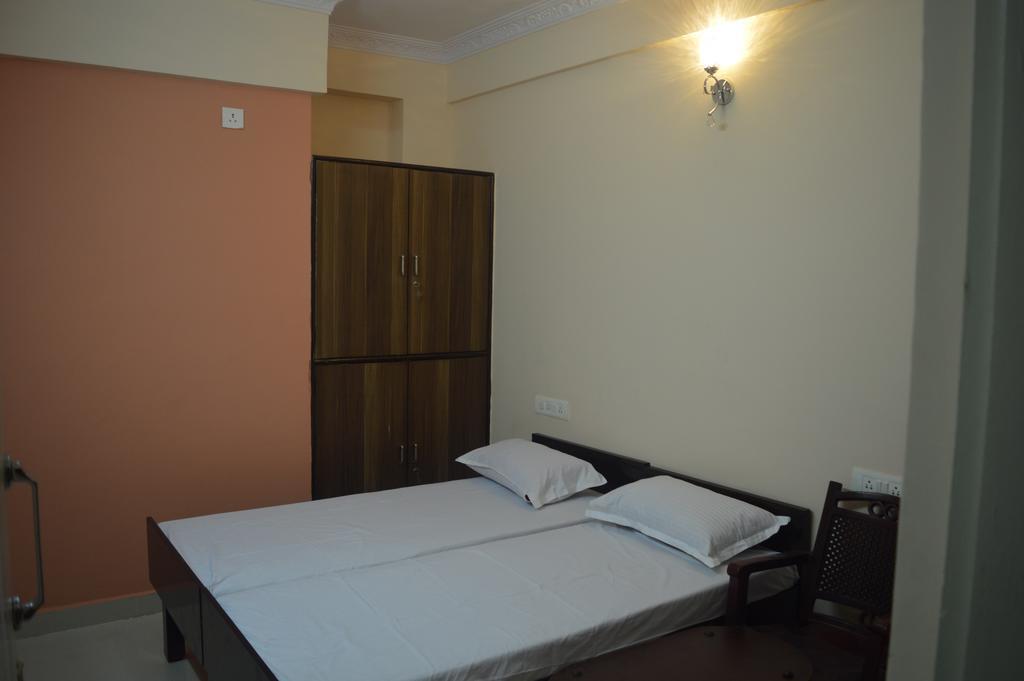 Sri Balaji Guest House Bangalore Buitenkant foto