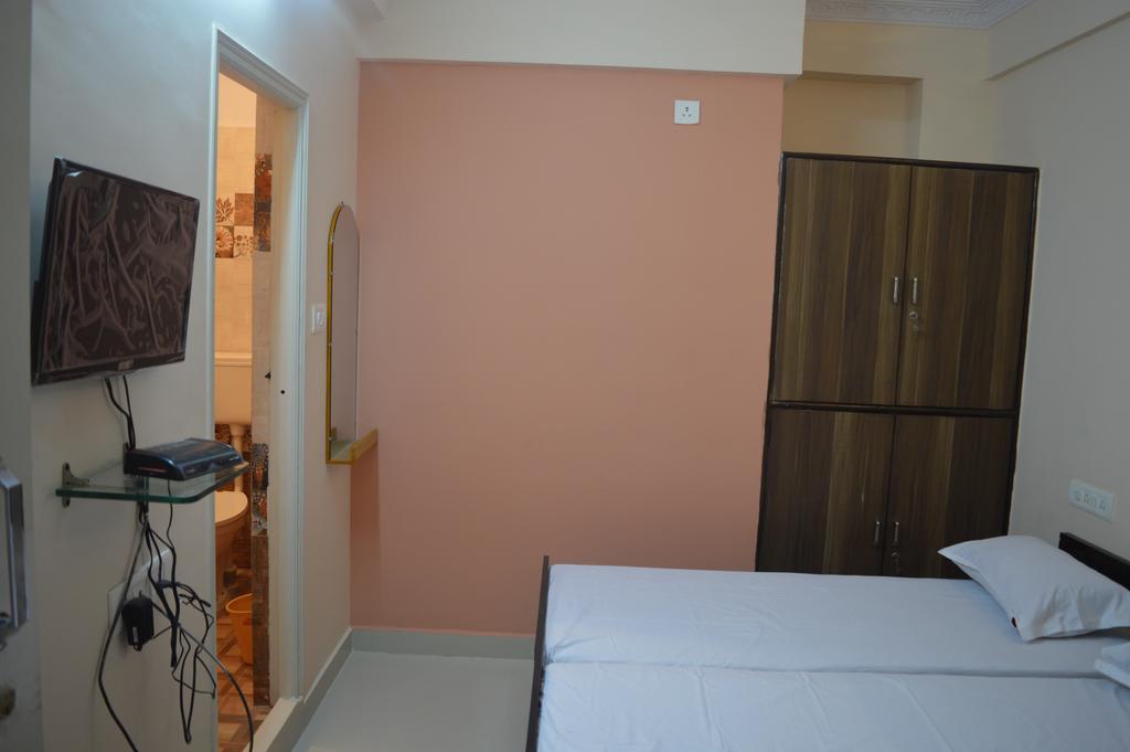 Sri Balaji Guest House Bangalore Buitenkant foto
